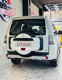 ميتسوبيشي باجيرو